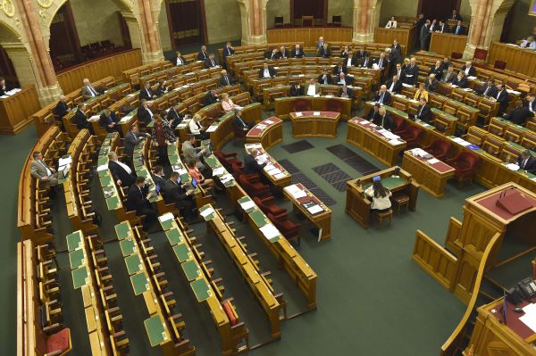Tájkép - Az alaptörvény módosításának hetedik vitája 2016. október 17.