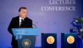 Orbán Viktor szerint az USA „a legmagasabb világi hely”, Trump pedig engedélyt adott, hogy szabadok legyünk
