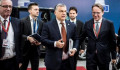 Nem dobják ki a Fideszt az Európai Néppártból, de Orbánnak meg kellett ígérni, hogy rendezi a CEU ügyét