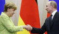 Merkel Putyinnál járt, és szót emelt a civilekért, a gyülekezési jogért és a homoszexuálisokért