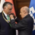 Orbán kapott egy kitüntetést, amiért 170 milliárdot elszórt a vizes vébére