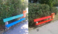 Az idiótaság kimaxolása: a Kétfarkú Kutya Párt lefestett egy padot kékre, mire az önkormányzat átfestette pirosra