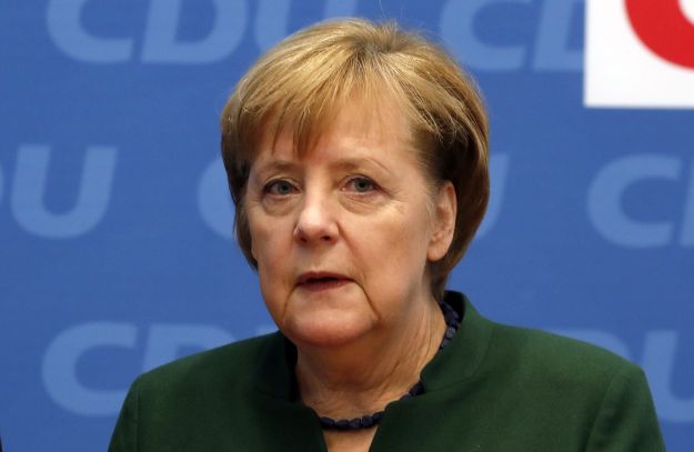 Merkel megdöbbent, majd megkönnyebbült