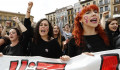 A kilenc év nem elég: tízezrek tüntettek egy szexuális támadás bírói ítélete miatt