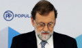 Kivonul a politikából a pártja korrupciós botrányába belebukott spanyol miniszterelnök