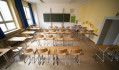RTL: Tanítás közben bontották az azbeszttartalmú tetőt egy gödöllői gimnáziumban