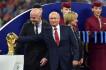 Putyin örömmel rendezne újabb focivébét Oroszországban
