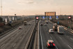 Villogó fényjelzés figyelmezteti Csömörnél az M0-s autóútra szemből felhajtókat