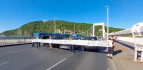 „Szabadságot Budaházynak!” – tüntetők lezárták az Erzsébet hidat