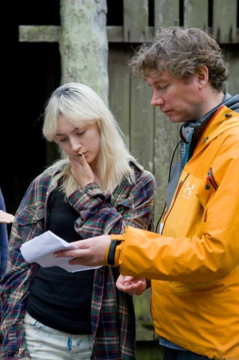 Saoirse Ronan és a rendező a Majd újra lesz nyár forgatásán