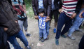 Hagyj itt minket, kisfiam, neked élned kell! – Menekült gyerekek tábora Magyarországon