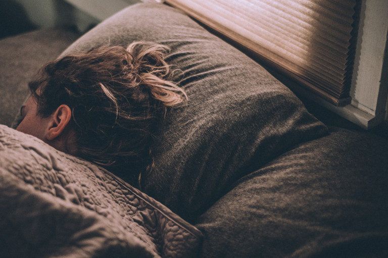 Veszélyes az alvás alatti légzészavar és kezelhető is lenne, de a legtöbb eset rejtve marad 