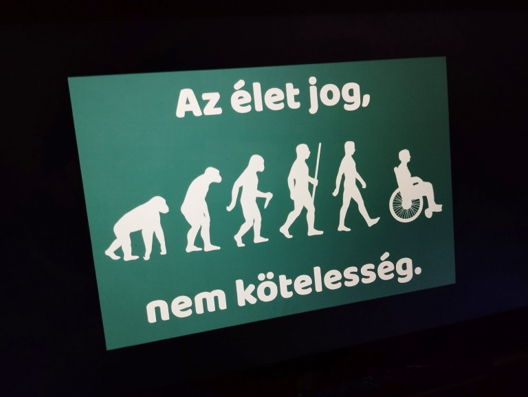 Megrázó videót posztolt állapotáról Karsai Dániel