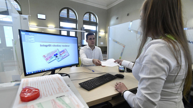 Már csak fél évig érvényesek a pandémia alatt lejárt okmányok