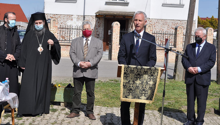 Etnobiznisz mérgezi a hazai román közéletet