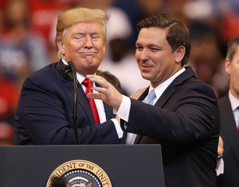 Kiszállt a republikánusok elnökjelölti versenyéből Donald Trump fő riválisa
