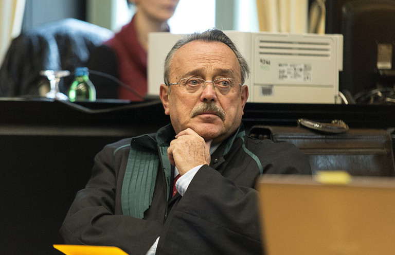 „Jelentős rést üt a közvetlenség elvén”  