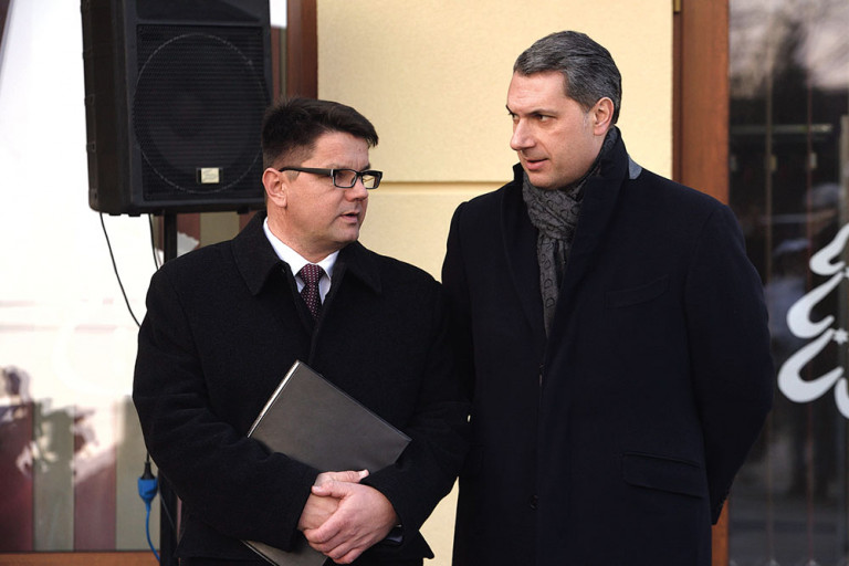 2018-ban Lázár mellett, most Márki-Zay ellen állt ki Csongrád-Csanád megye 15 polgármestere