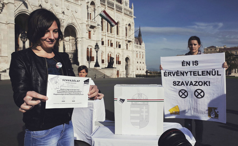 Ellentétes döntések születtek a Kúrián az érvénytelen szavazatra buzdító civilek ügyében  