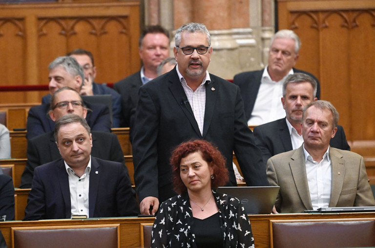 Hogyan kezelnék az ellenzéki pártok a megélhetési válságot?