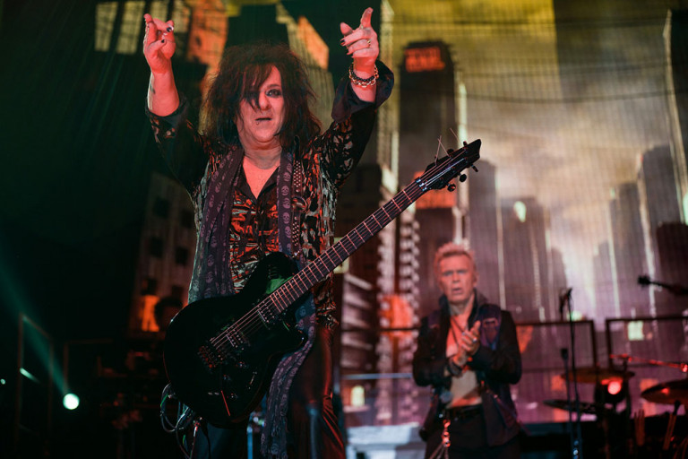 Steve Stevens: Egy kicsit tudok kottát olvasni
