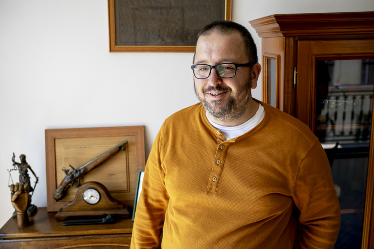 Ésik Sándor ügyvéd: „A hazaárulózás sért-e emberi méltóságot?”