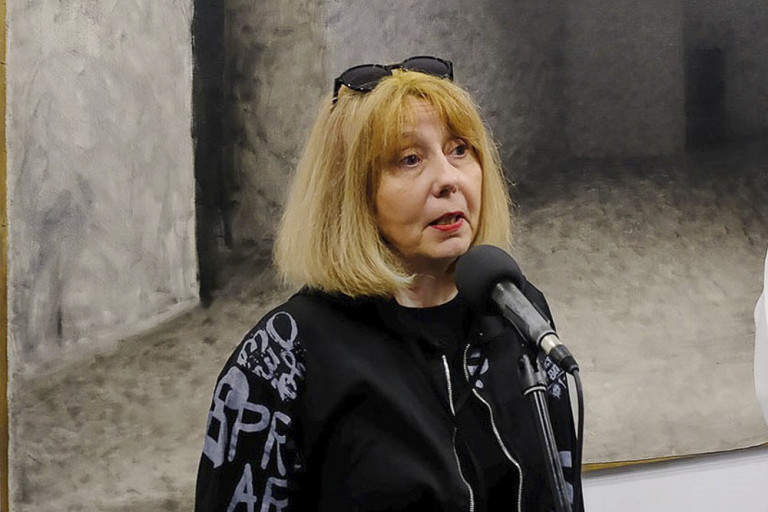 „Művészeti decentrum”