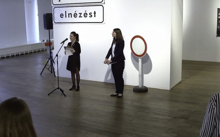 Cenzúrázni próbálták egy budapesti kiállítás megnyitóbeszédét