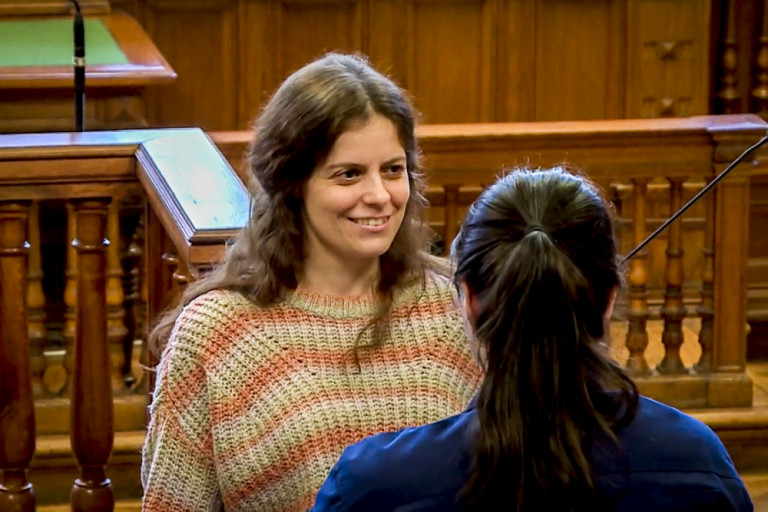 Ilaria Salis-ügy: szükségtelenül bilincselni nem bagatell hiba, hanem alapjogsértés