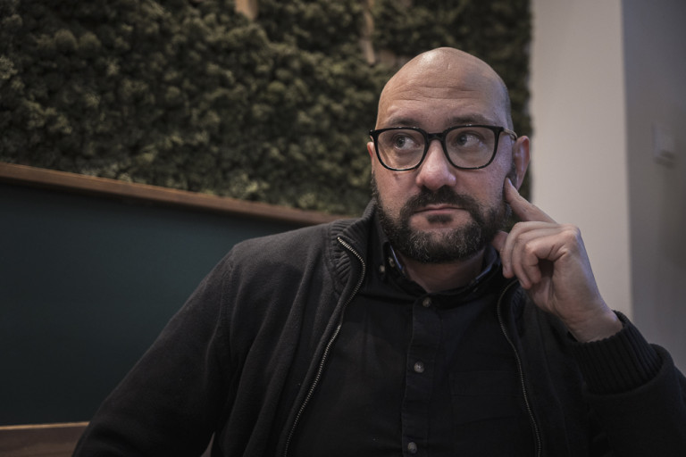 Simon Schlegel: Ukrajna most sem diktatúra
