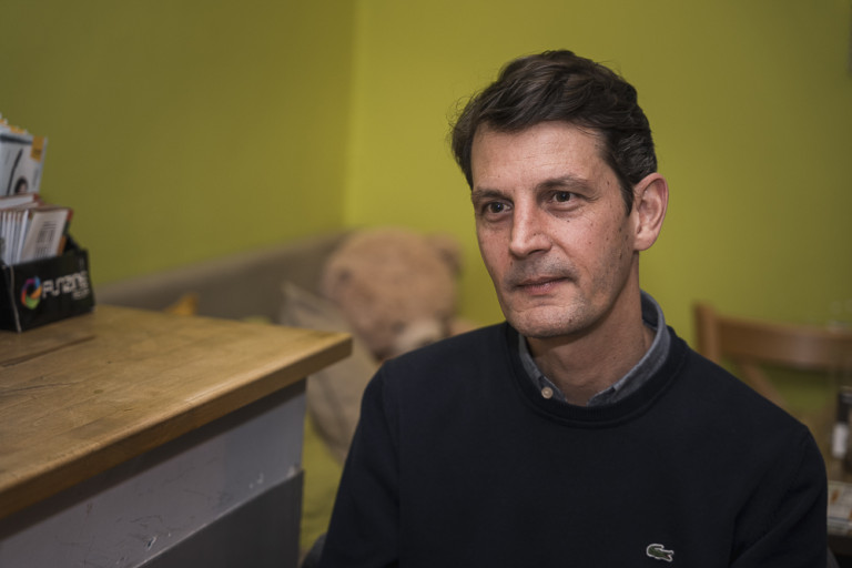 Kék Pelikan: „Ez a típusú kieszeljük, meg 'megoldjuk okosba' abszolút a magyar gógyihoz tartozik”