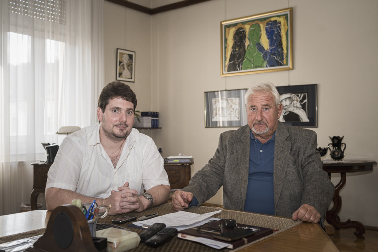 „A hatékonyság jegyében a szakértelem helyett nagyobb erényt jelent a teljes lojalitás” 