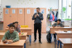 „Itt mindenki hátrányos helyzetű” - szegénységből jött helyi fiatalok tanítják a gyerekeket Tiszabőn