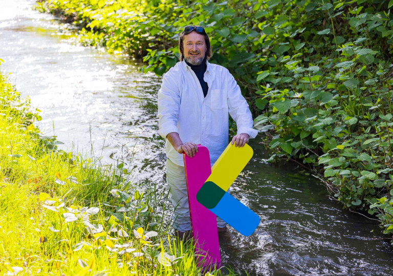 Fél színpadnyi bálna  