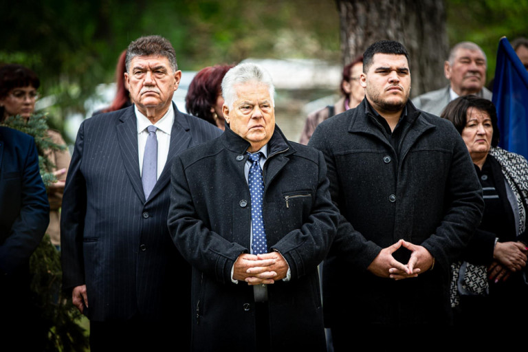 A hallgatás ára
