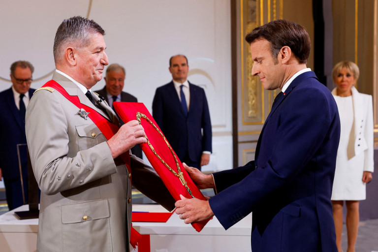 Pétain után Sarkozytől is elvették, de megkapta Putyin és Zelenszkij is – a francia Becsületrend története 