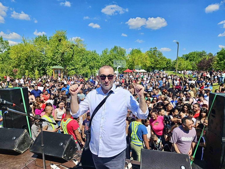 Masszírozzák egymást