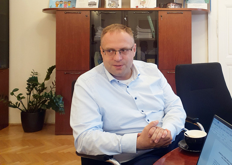 „Előbb lövetem le magam, mint hogy letérdeljek”  
