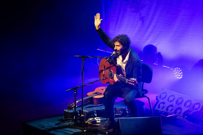 José González