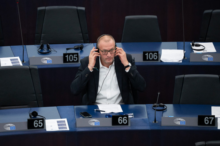 A nem politikus alkat