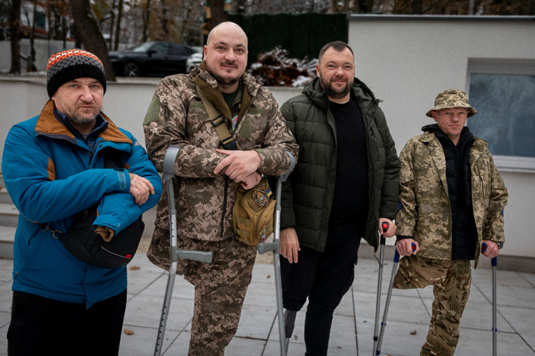 „Az oroszok több nemzedékre kiható, óriási tragédiát okoztak országunknak” – ukrán veteránokkal találkoztunk