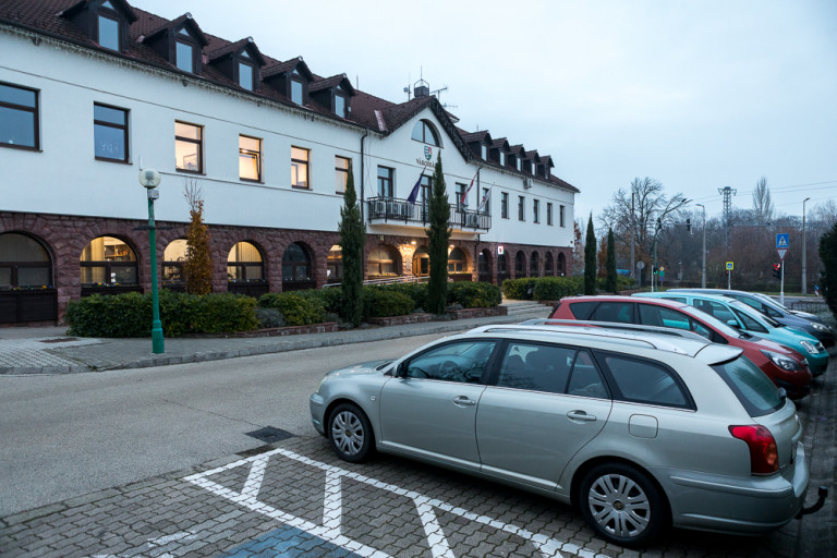 Gyere ki a szökőkúthoz!