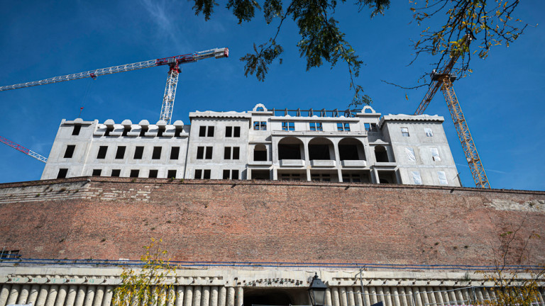 Három méterrel a tenger szintje alatt  