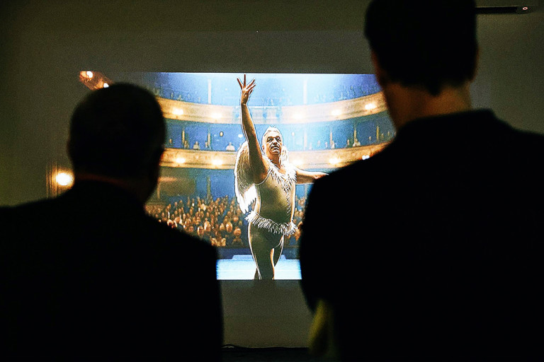 Elég, ha röhögünk?  