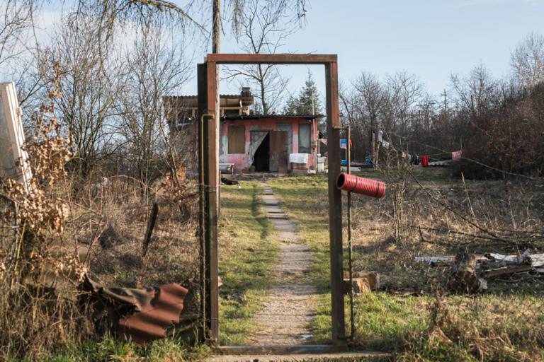 Évtizedes mozdulatlanság
