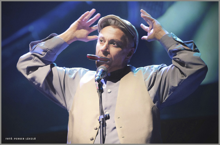 „Mint a szagos radír”  
