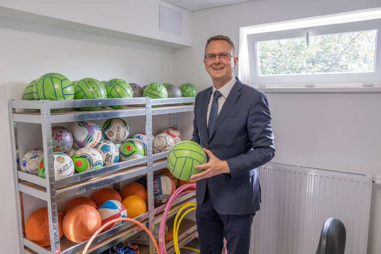 Összesen négy iskola beruházást függesztett fel a kormány a váci és a szobi járásban