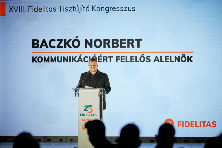 A Fidesz-győzelem után kiköltöztek az I. kerületi klinikáról a fidelitasosok