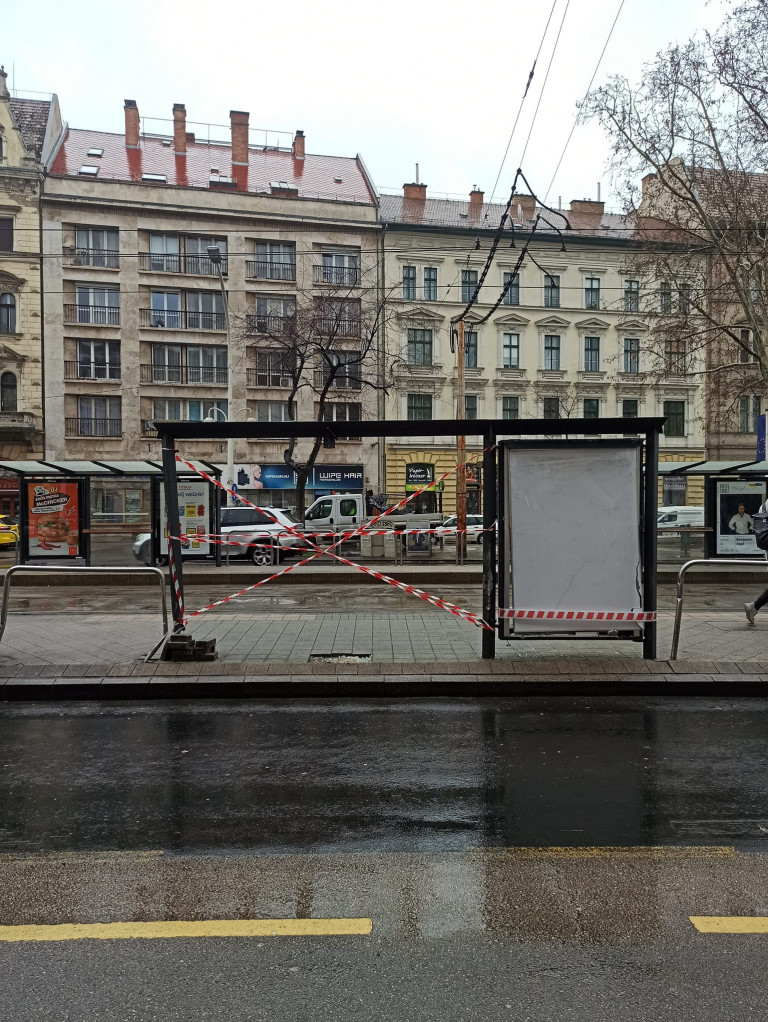 Alacsonyabb sebességhatárok, éjjel-nappal működő traffipaxok – így előzné meg Budapest a közúti baleseteket