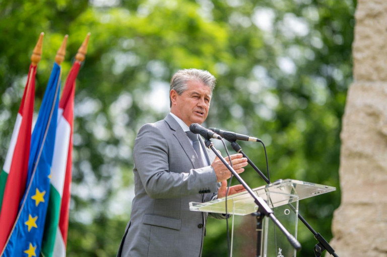 Cigányozással járatná le ellenfelét Nyíradony fideszes országgyűlési képviselője